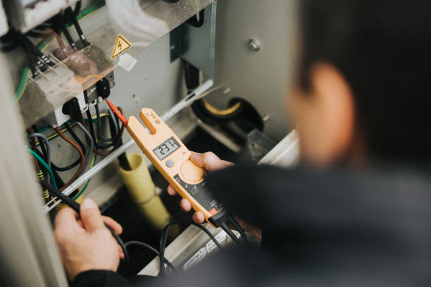 Best Local Electrician Companies  in Manana, HI